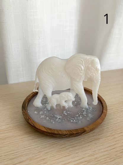 Eléphants sur socle bois