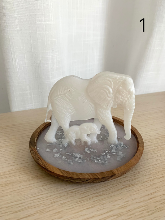 Eléphants sur socle bois