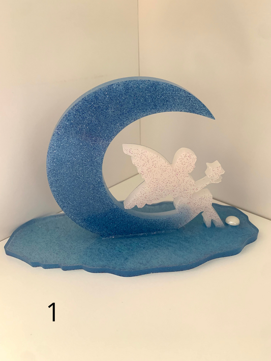 Fée sur socle